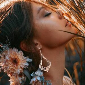 گوشواره طلا 18 عیار زنانه مانچو مدل efg007